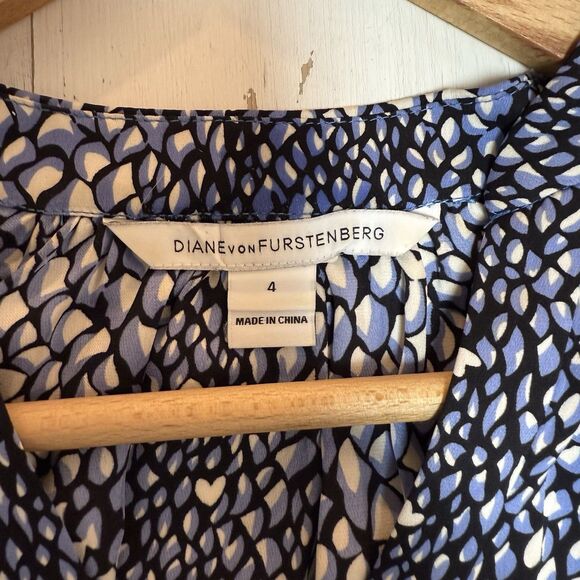 Diane Von Furstenberg Silk Dress 4 DVF Button Up Freya Heart Print Graphic Snake - Picture 15 of 16